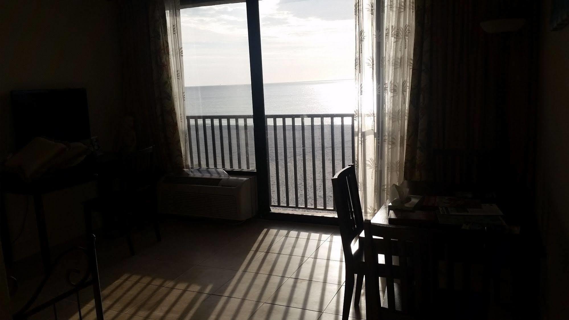 Anna Maria Island Dream Inn Holmes Beach Bagian luar foto