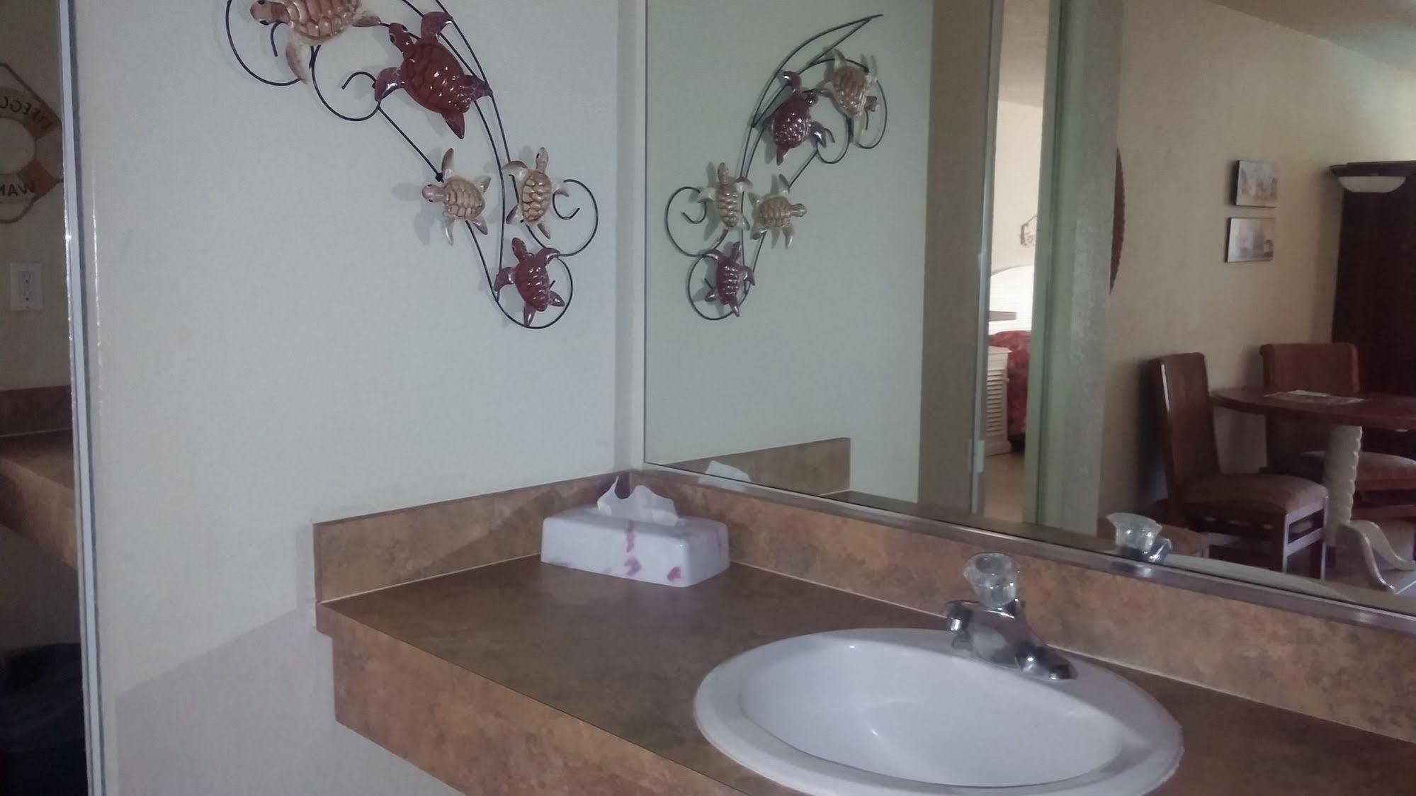 Anna Maria Island Dream Inn Holmes Beach Bagian luar foto