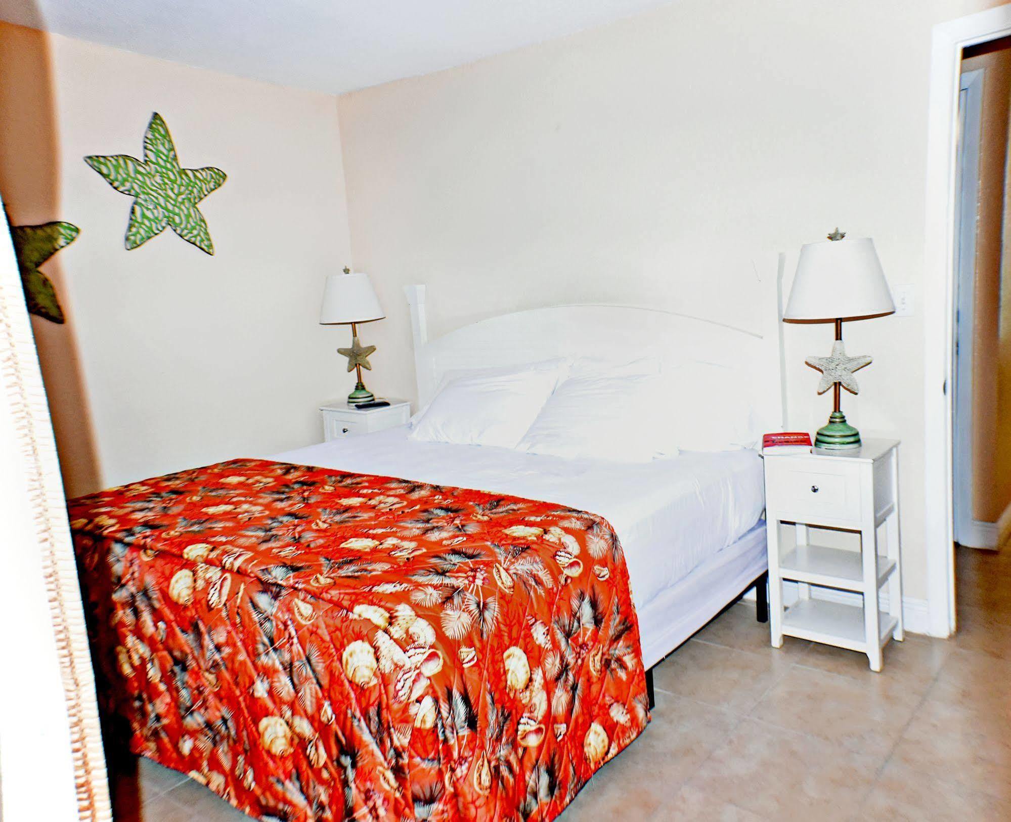 Anna Maria Island Dream Inn Holmes Beach Bagian luar foto